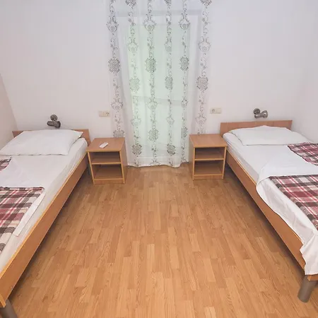 Maria Guest house